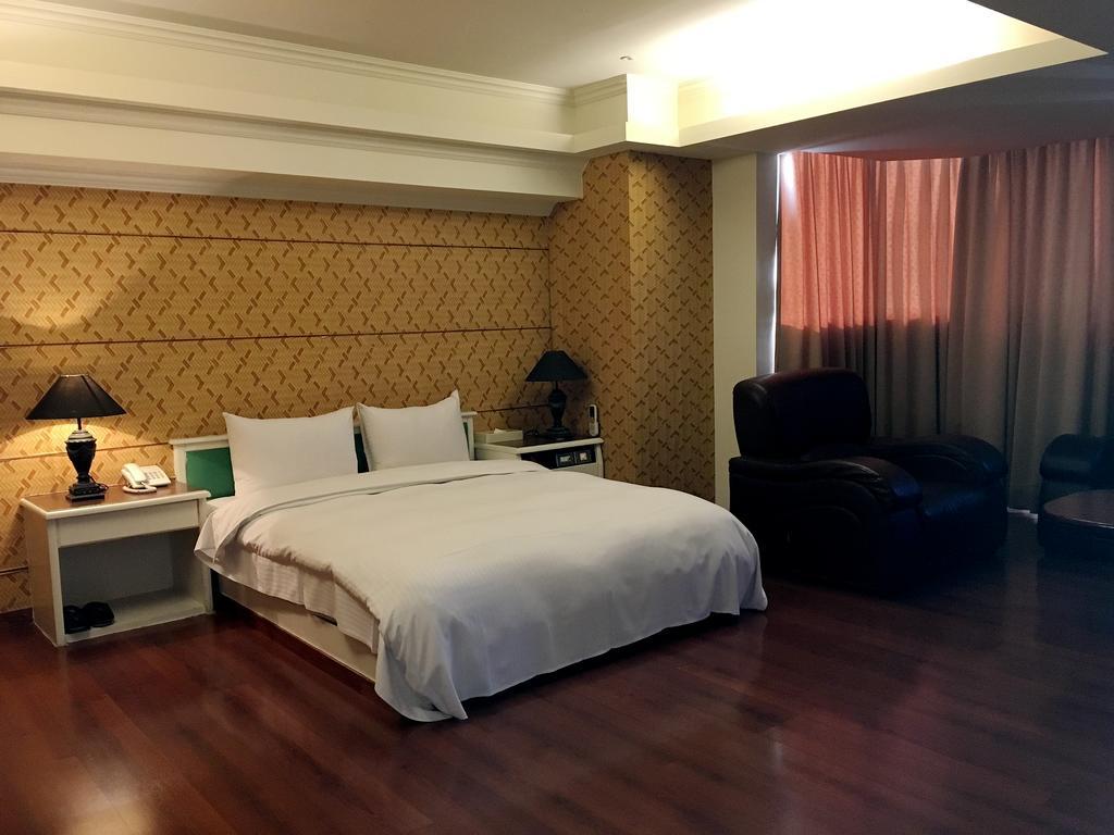 Zaw Jung Business Hotel Ταϊχούνγκ Εξωτερικό φωτογραφία