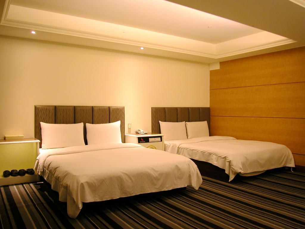 Zaw Jung Business Hotel Ταϊχούνγκ Εξωτερικό φωτογραφία