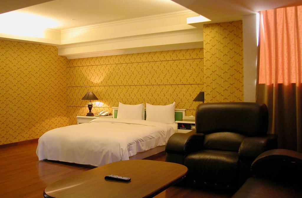 Zaw Jung Business Hotel Ταϊχούνγκ Εξωτερικό φωτογραφία